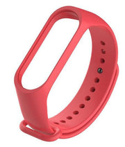 Plain Amazfit Band 5 Band in Silicone in dark pink